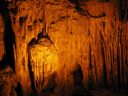 La Hang Sung Sôt ou grotte des surprises (12000m²) - 2ème salle