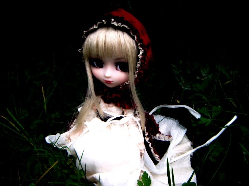 Pullip Bloody Red Hood Mod_article10011379_2
