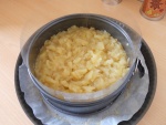Entremet pommes pochées aux épices, mousse caramel beurre salé sur palet breton    Mod_article3110653_10