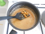 Entremet pommes pochées aux épices, mousse caramel beurre salé sur palet breton    Mod_article3110653_12