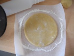Entremet pommes pochées aux épices, mousse caramel beurre salé sur palet breton    Mod_article3110653_4