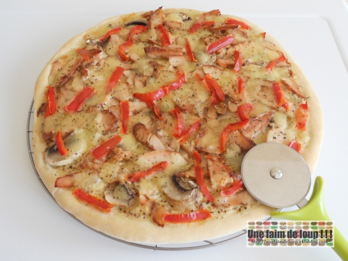 Pizza blanche  Poulet / moutarde / champignons / poivron /mozzarella Mod_article47890480_500ac97cb831f